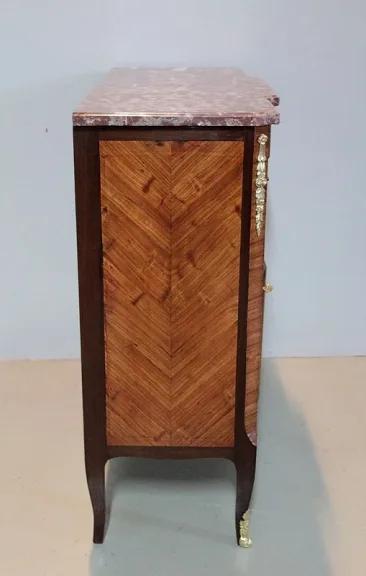 19 ° C SIDEBOARD