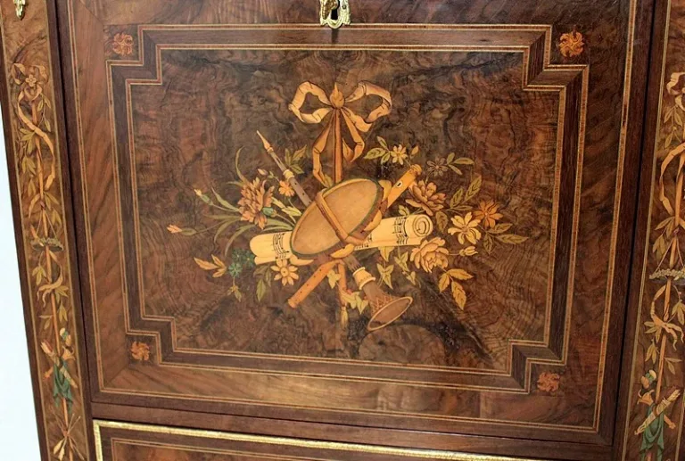 SECRETARIO DE ESTILO LOUIS XVI