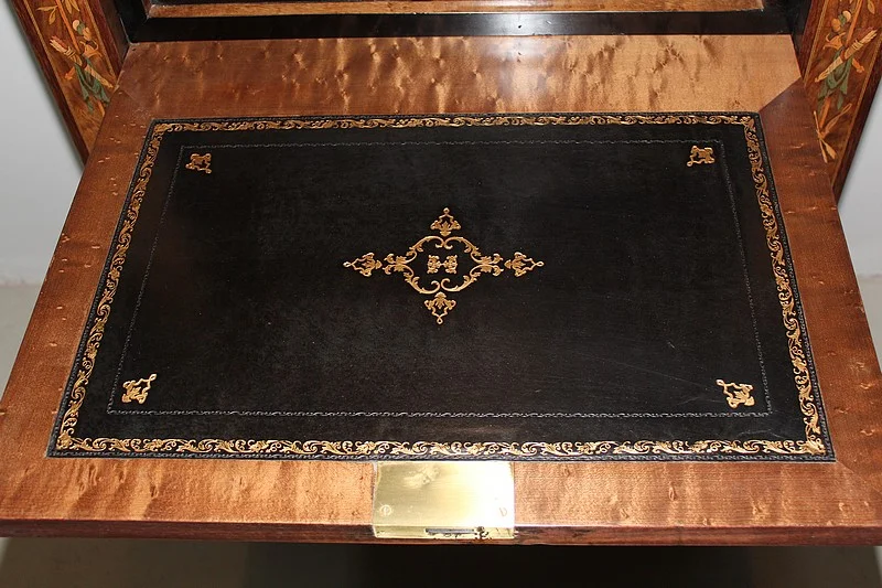 LOUIS XVI STYLE SECRETAIRE