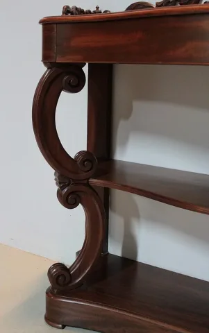 TABLA DE LA CONSOLA DEL PERIODO DE NAPOLEON III