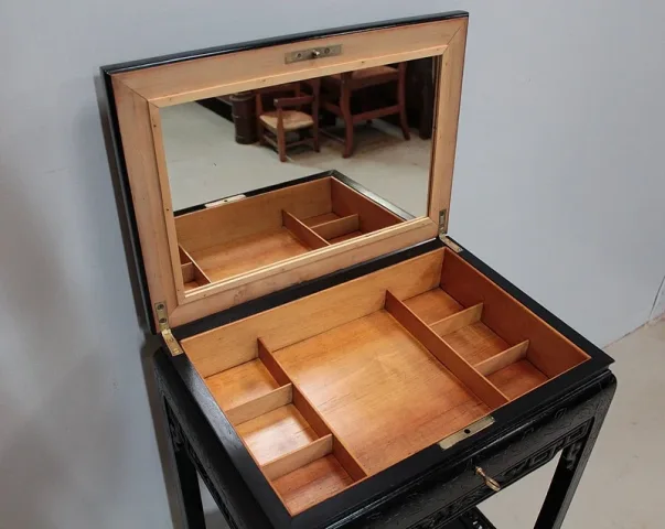 WORK TABLE