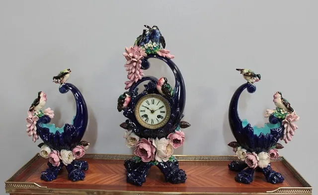 Garniture de Cheminée en Faïence Emaillée 1900