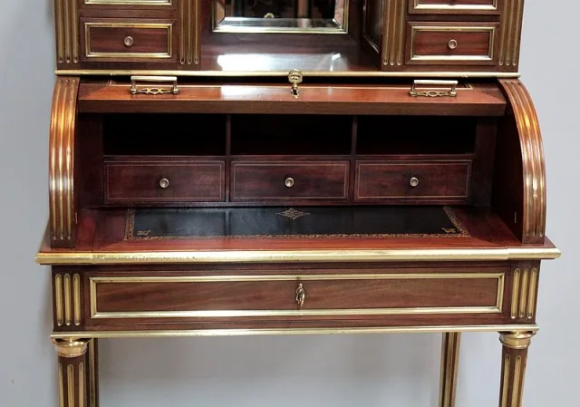 Bureau Cylindre à Gradin Louis XVI en Acajou XIXe