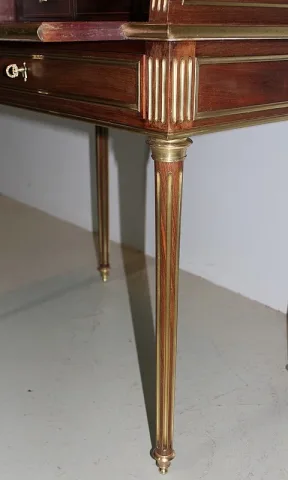 Bureau Cylindre à Gradin Louis XVI en Acajou XIXe