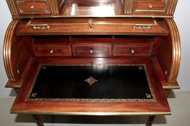 Bureau Cylindre à Gradin Louis XVI en Acajou XIXe