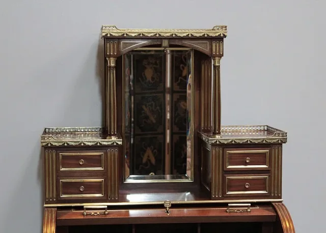 Bureau Cylindre à Gradin Louis XVI en Acajou XIXe