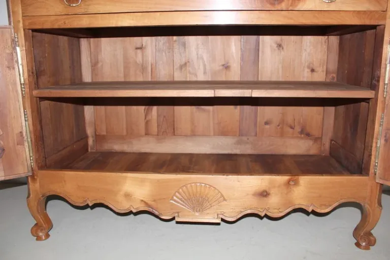 LOUIS XV STIL KLEIDER