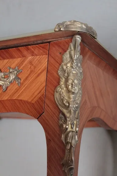 LOUIS XV SCHREIBTISCH