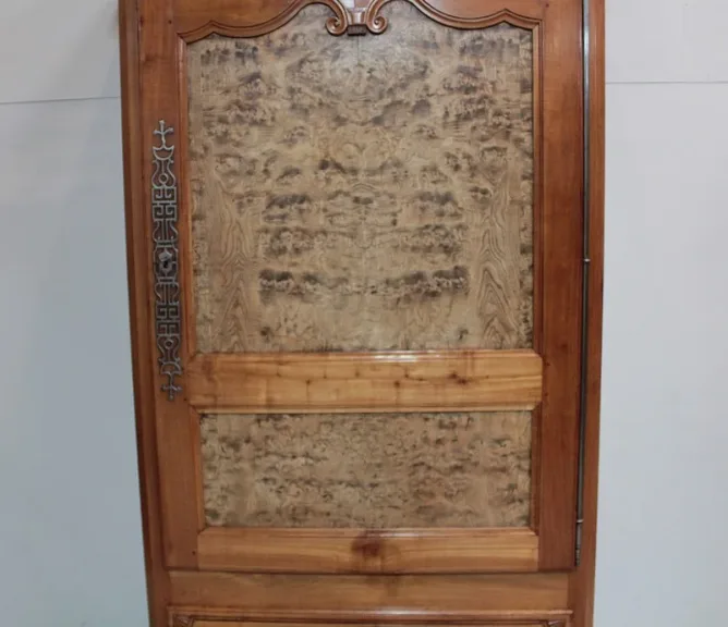 Bonnetière Charentaise Louis XV en Merisier XIXe