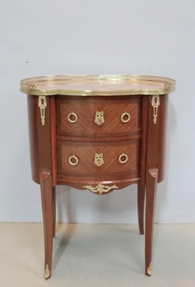 ÜBERGANGSSTIL KÜHLSCHRANK