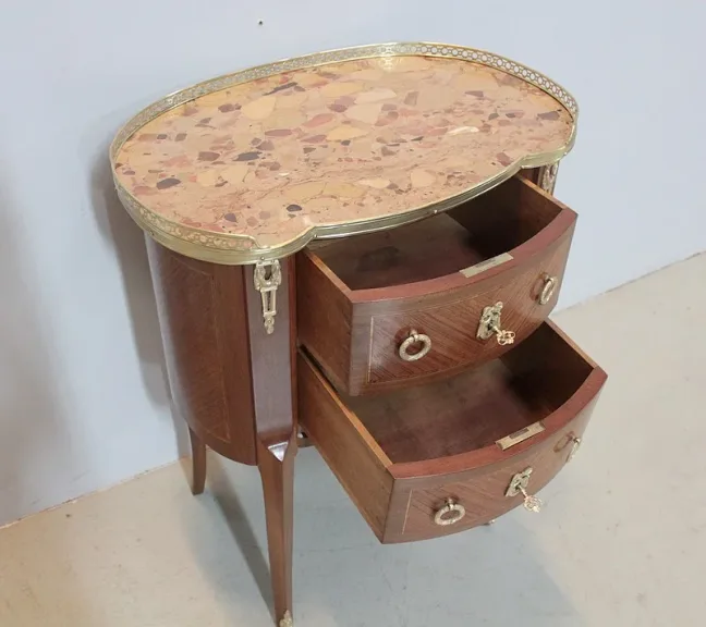 ÜBERGANGSSTIL KÜHLSCHRANK