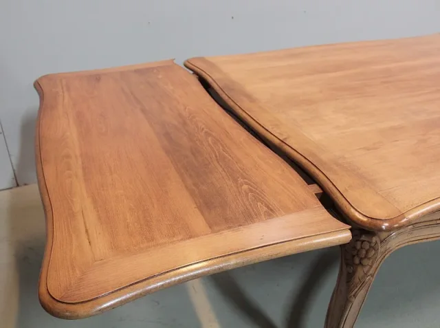 Table de Style Régence en Hêtre  XXe