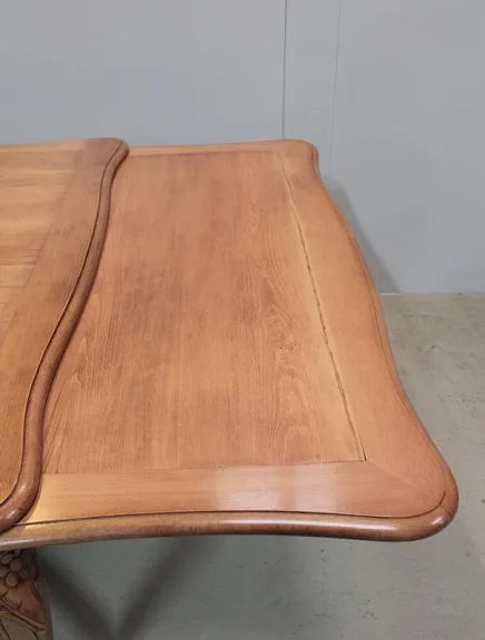 FRENCH REGENCY STILTISCH