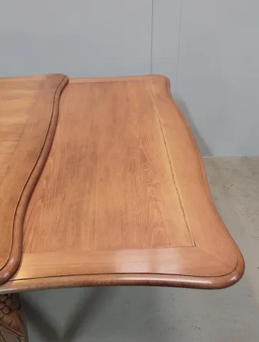 Table de Style Régence en Hêtre  XXe