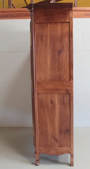 LOUIS XV STIL ARMOIRE