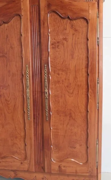 LOUIS XV STIL ARMOIRE