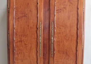 LOUIS XV STIL ARMOIRE