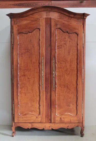 LOUIS XV STIL ARMOIRE