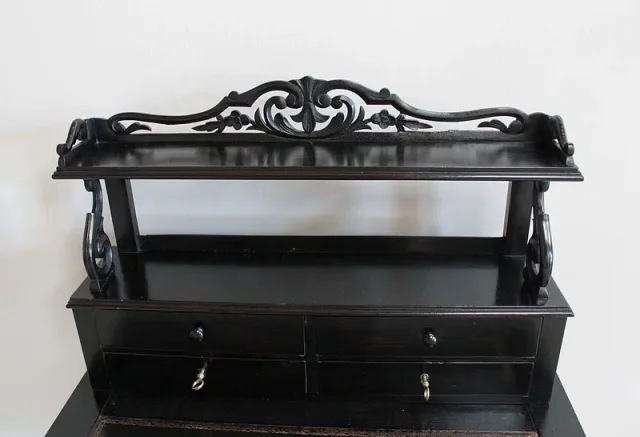 NAPOLEON III PERIOD DESK