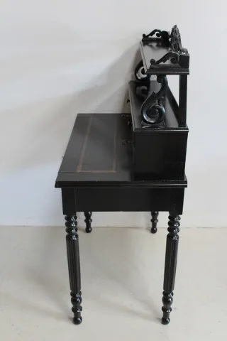 NAPOLEON III PERIOD DESK