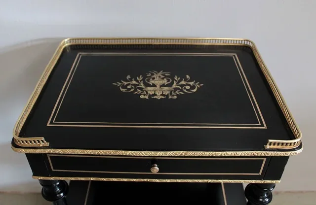 NAPOLEON III PERIODO WHATNOT