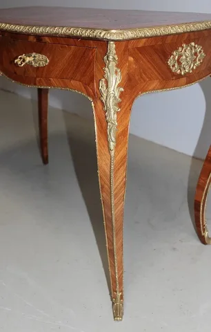 LOUIIS XV STYLE TABLE