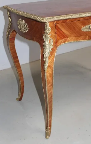 LOUIIS XV STYLE TABLE