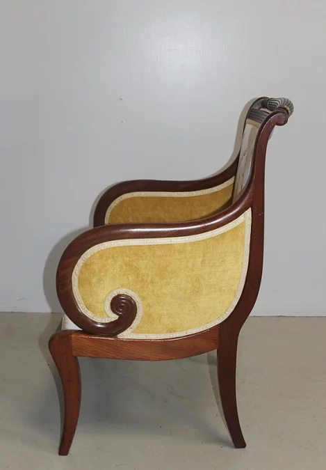 修復期間ARMCHAIR