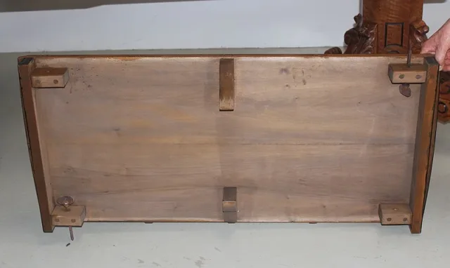 FRENCH EXTENDING TABLE