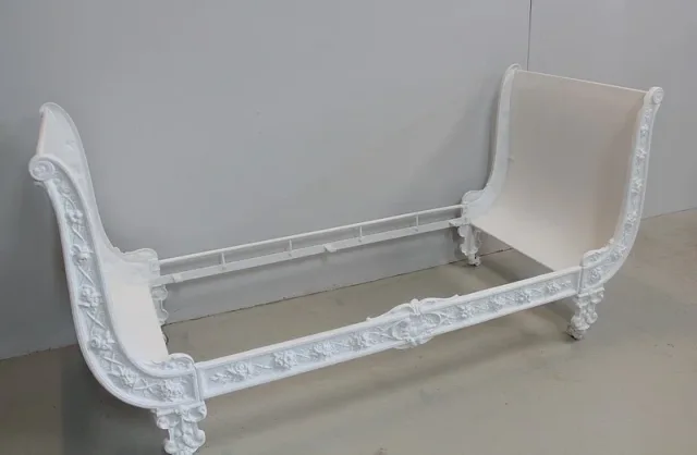 Lit de Repos - Banquette en Fonte XXe