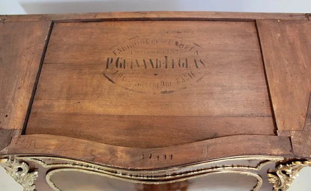 GABINETE DE ESTILO LOUIS XV