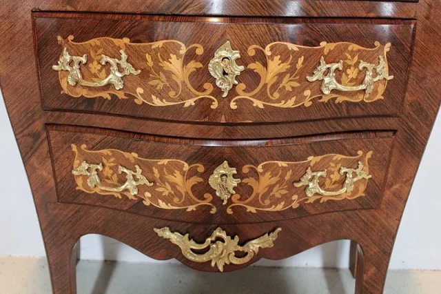 LOUIS XV STYLE CHEST OF DRAWERS