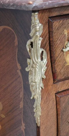 LOUIS XV STYLE CHEST OF DRAWERS
