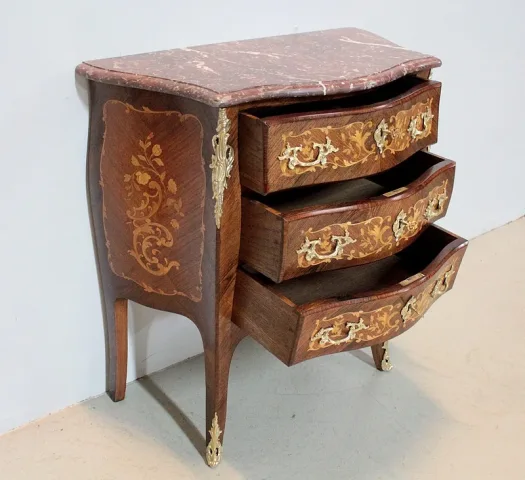 LOUIS XV STYLE CHEST OF DRAWERS