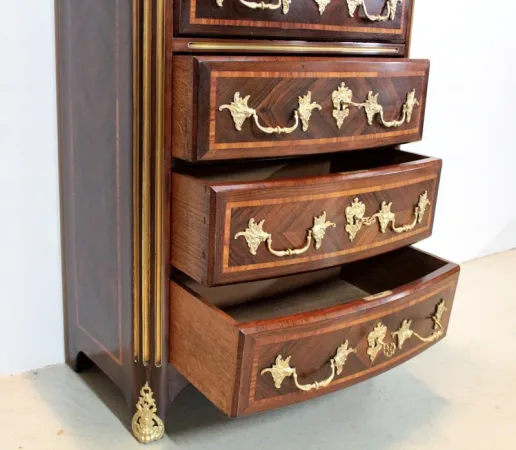 SECRETAIRE BRUST
