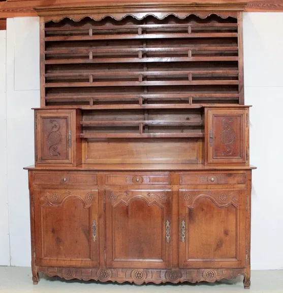 LOUIS XIV-LOUIS XV STILBUFFET