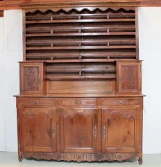 LOUIS XIV-LOUIS XV STILBUFFET