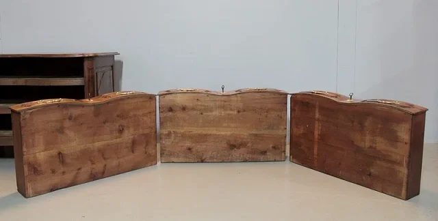 Commode REGENCE en Noyer XVIIIe