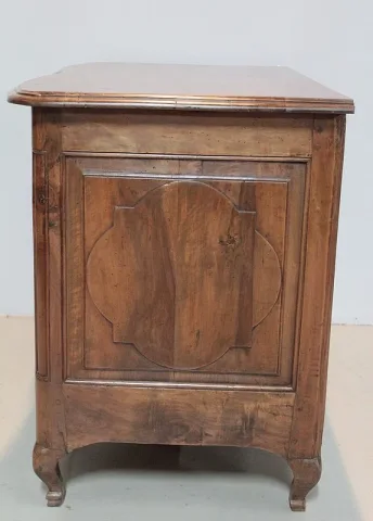 Commode REGENCE en Noyer XVIIIe