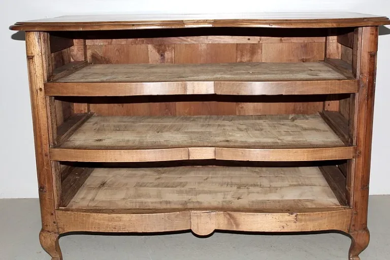 Commode REGENCE en Noyer XVIIIe