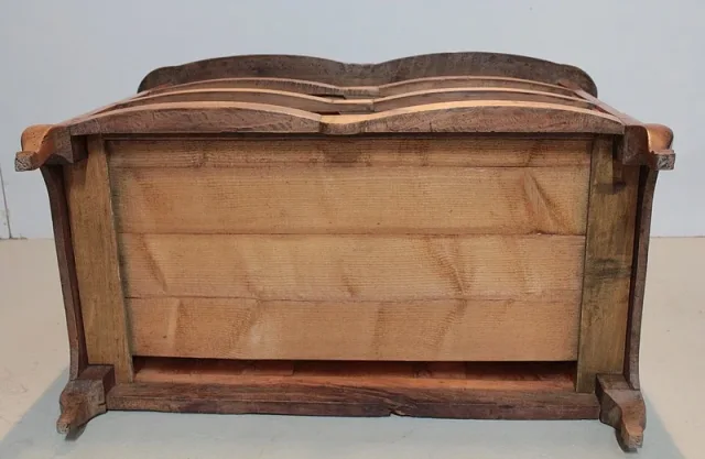 Commode REGENCE en Noyer XVIIIe