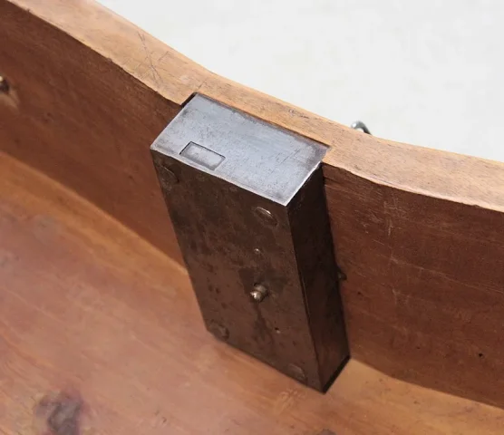 Commode REGENCE en Noyer XVIIIe