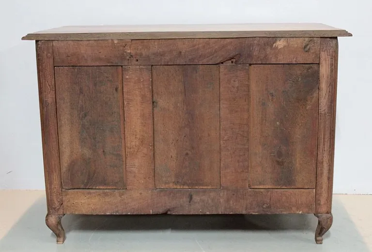 Commode REGENCE en Noyer XVIIIe