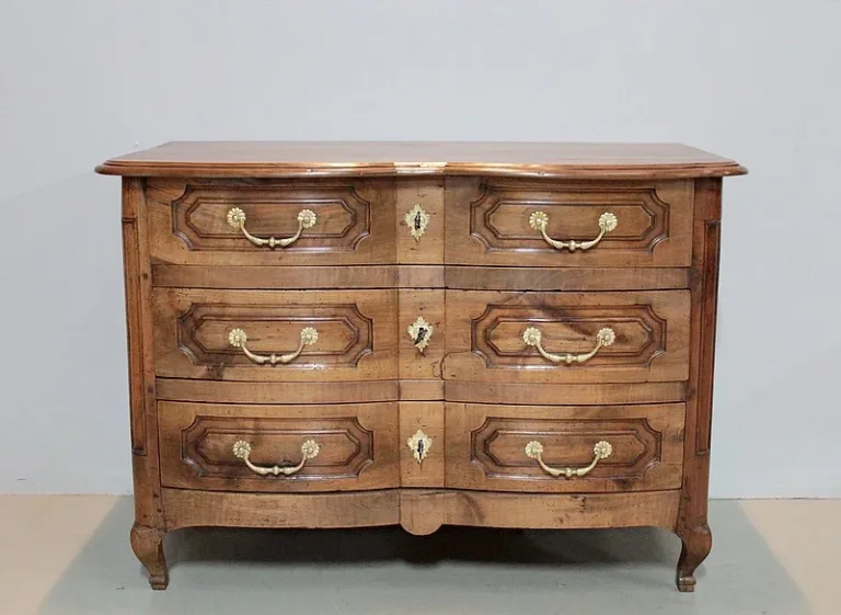 Commode REGENCE en Noyer XVIIIe