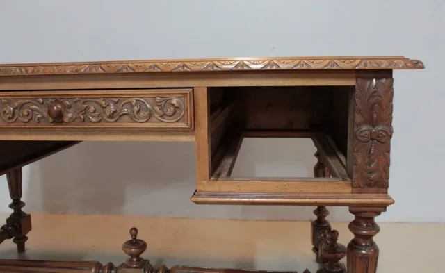 RENACIMIENTO ESTILO ESCRITORIO