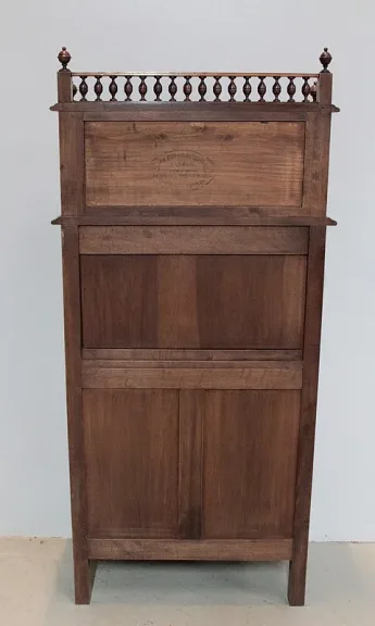 NUSSBAUM-SIDEBOARD