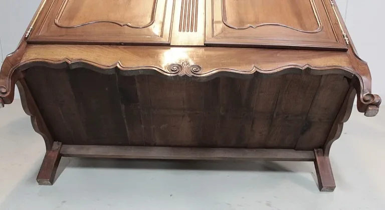 LOUIS XV STIL ARMOIRE