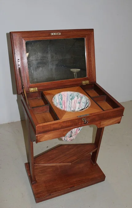 FRENCH RESTAURATION PERIOD WORK TABLE