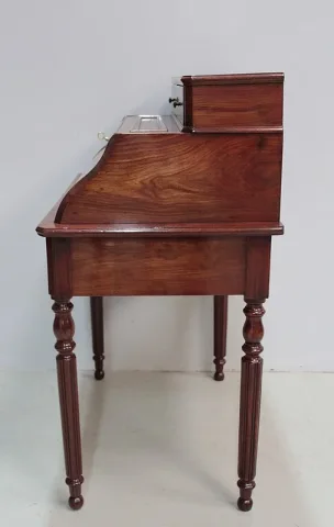 LADY'S DESK