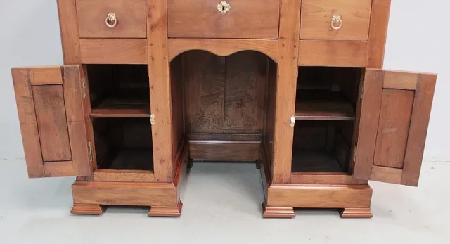PEDESTAL DESK